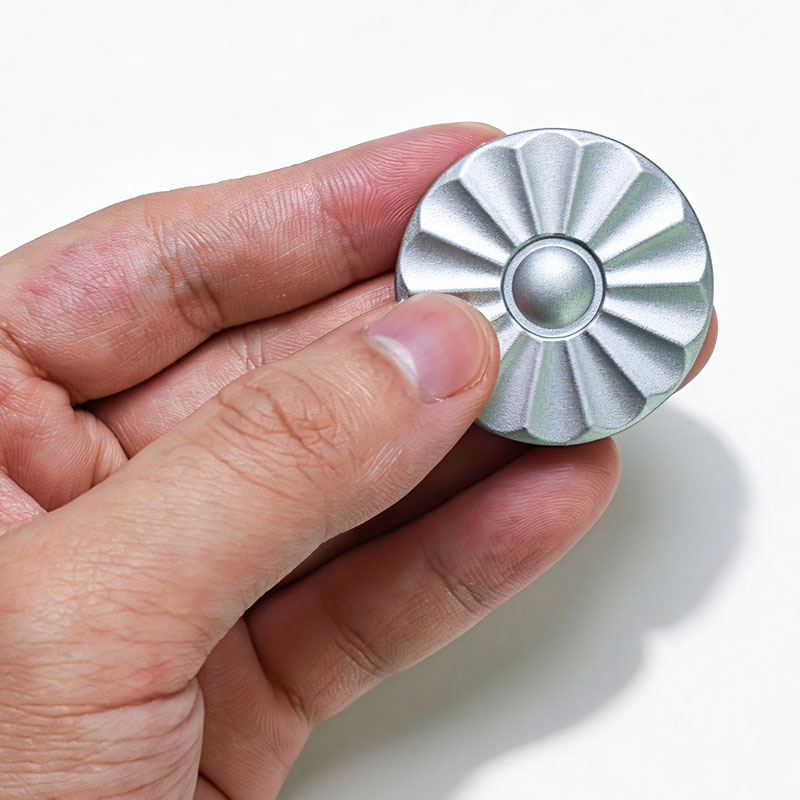 Cool Office Tech Gadgets - Magnetischer Haptischer Münz-Fidget-Slider zur Stresslinderung bei