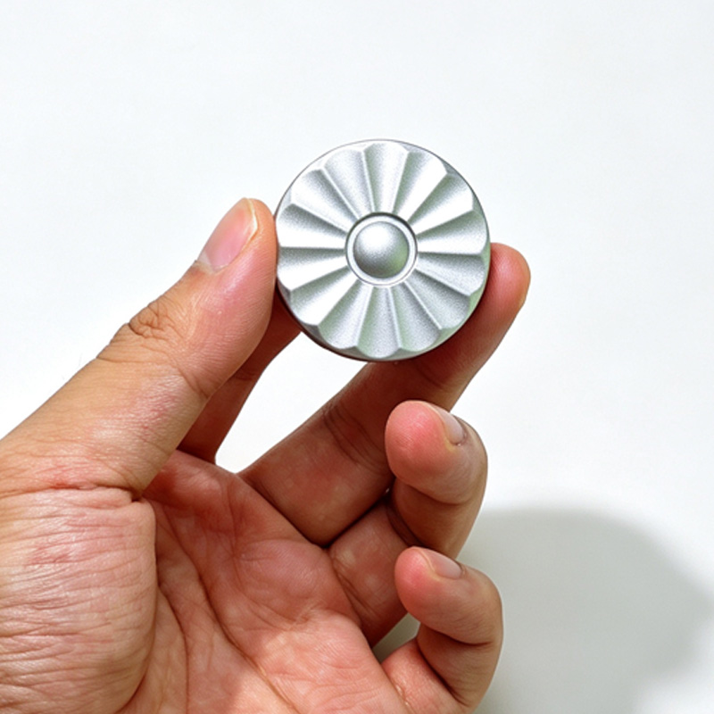Rotierender Münz-Magnet-Haptik – Cool Office Tech Gadgets Bewertung und Preis