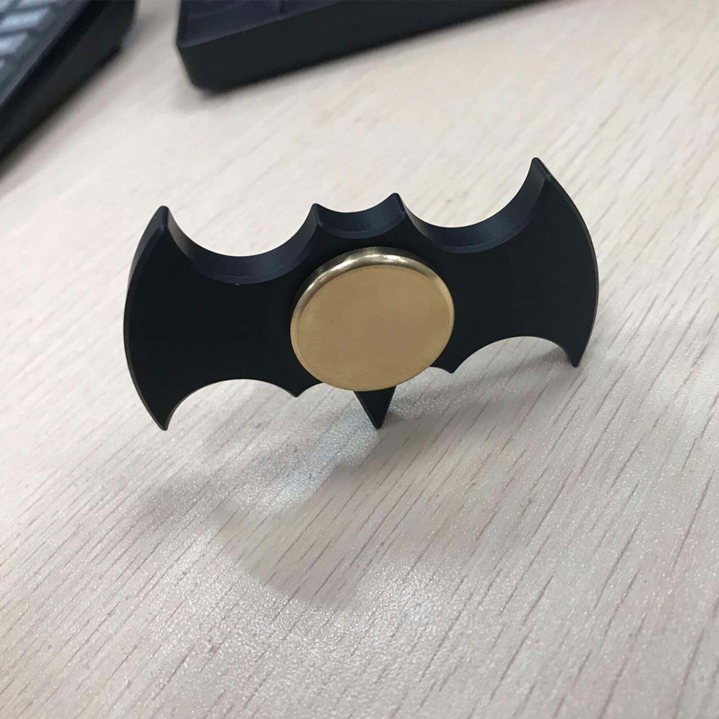 NEUER Fledermausförmiger Fidge – Cool Office Tech Gadgets Bewertung und Preis